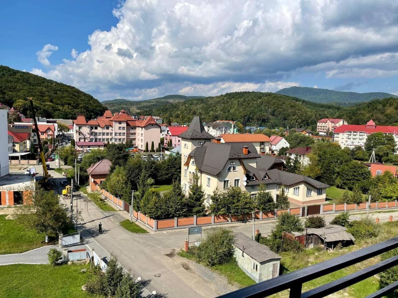Сонячна Квітка Polyána Kültér fotó